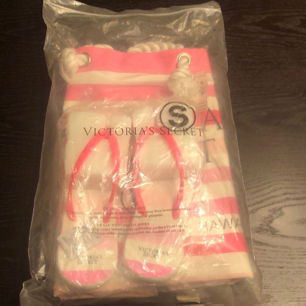 Victoria secret flip flops and beach bag